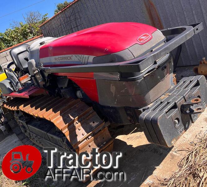 TRATTORE MCCORMICK T85F CINGOLATO FRUTTETO LANDINI MASSEY FERGUSON -PHOTO-2024-09-29-18-23-01.jpg